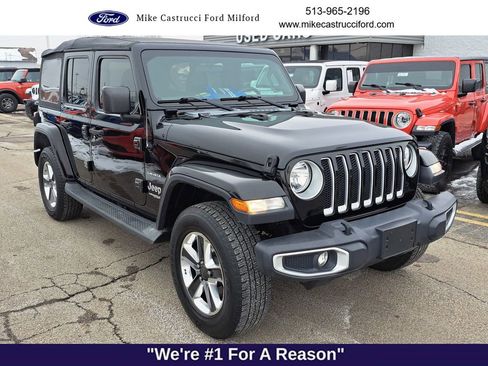 Used 2019 Jeep Wrangler Unlimited Sahara w/ Safety Group image 7