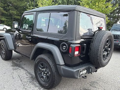 Used 2025 Jeep Wrangler Sport AWD/4WD image 10