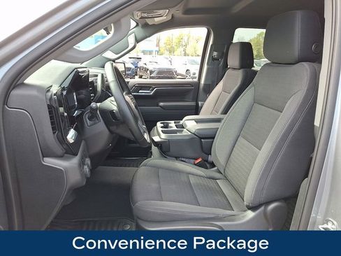 Used 2023 Chevrolet Silverado 1500 LT image 2