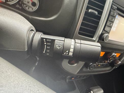 Used 2019 Nissan Frontier PRO-4X image 36