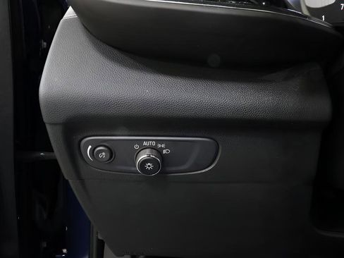 Used 2023 Buick Envision Essence AWD/4WD image 18