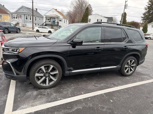 Used 2024 Honda Pilot Elite image 4