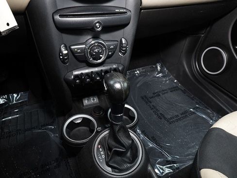 Used 2013 MINI Cooper Convertible FWD image 38