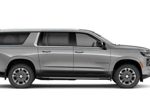 New 2026 Chevrolet Suburban LT AWD/4WD image 4