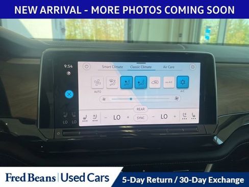 Used 2025 Volkswagen Atlas SE image 11