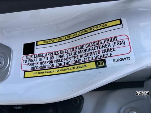 Used 2022 RAM 5500 4x4 Crew Cab image 14