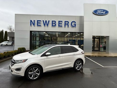 Used 2017 Ford Edge Sport w/ Equipment Group 401A image 4