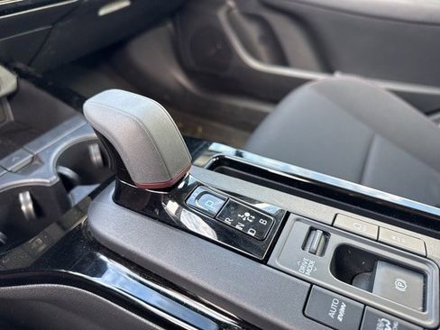 Used 2023 Toyota Prius Prime SE image 25