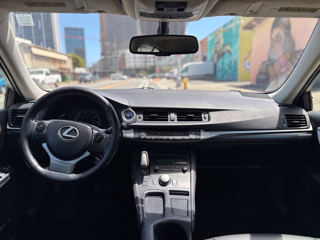Used 2014 Lexus CT 200h FWD image 12