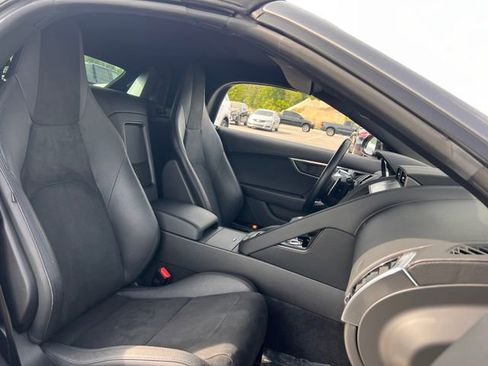 Used 2019 Jaguar F-TYPE Convertible image 28