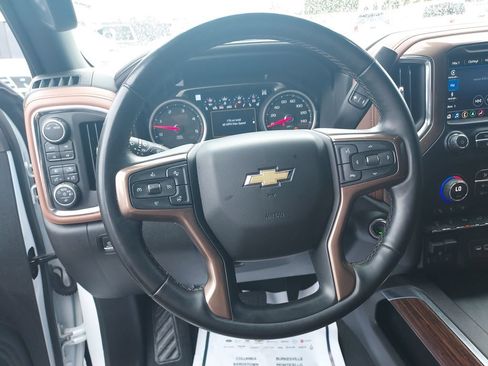 Used 2023 Chevrolet Silverado 2500 High Country w/ Z71 Off-Road Package AWD/4WD image 15