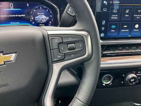 Used 2024 Chevrolet Silverado 1500 LT image 24