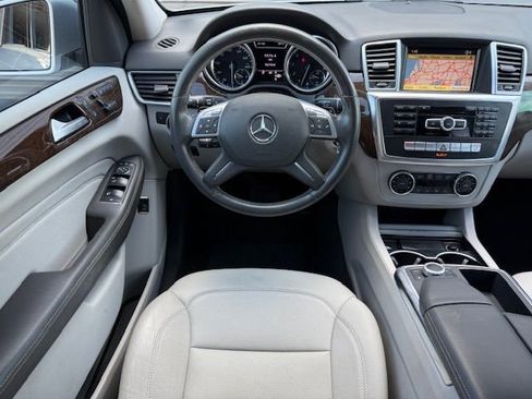 Used 2012 Mercedes-Benz ML 350 4MATIC image 25