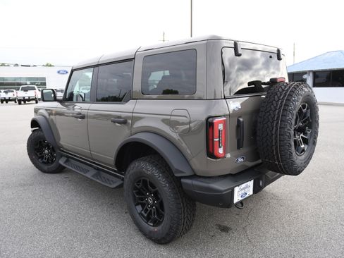New 2026 Ford Bronco Badlands AWD/4WD image 7