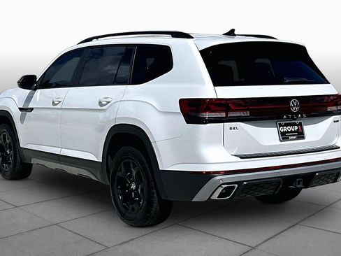 Used 2024 Volkswagen Atlas Peak Edition SEL AWD/4WD image 11