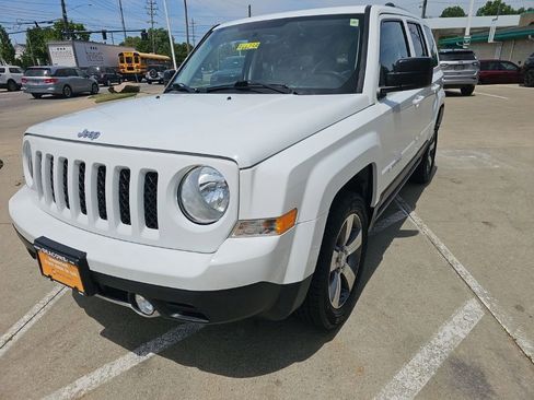 Used 2017 Jeep Patriot High Altitude FWD image 6