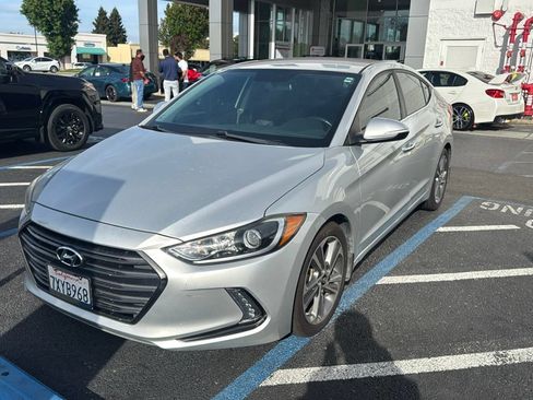 Used 2017 Hyundai Elantra Limited FWD image 1