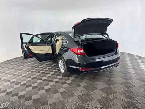 Used 2017 Hyundai Sonata SE FWD image 16