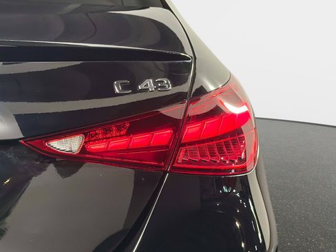 Used 2025 Mercedes-Benz C 43 AMG 4MATIC Sedan image 19