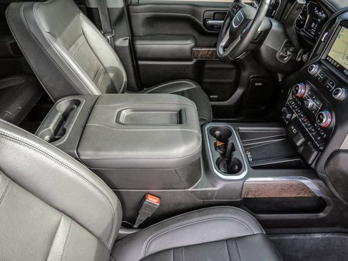 Used 2021 GMC Sierra 2500 Denali w/ Denali Ultimate Package AWD/4WD image 16
