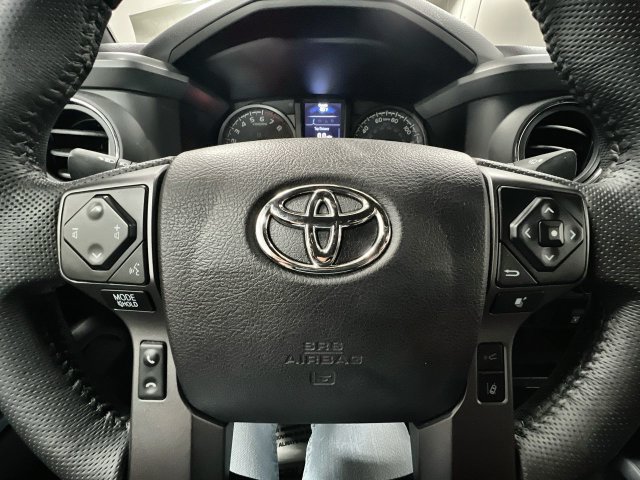 Certified 2022 Toyota Tacoma TRD Sport AWD/4WD image 11
