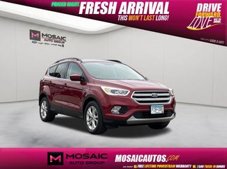 Used 2018 Ford Escape SEL AWD/4WD video 1