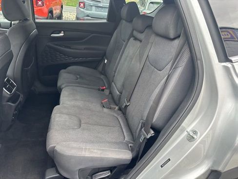 Used 2019 Hyundai Santa Fe SE FWD image 11