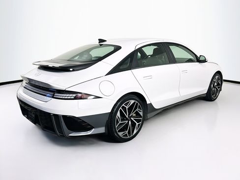 Used 2024 Hyundai Ioniq 6 SEL image 9