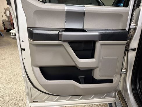 Used 2019 Ford F350 XLT w/ XLT Premium Package AWD/4WD image 33