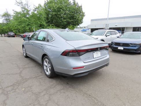 Used 2023 Honda Accord LX image 4