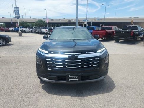 Used 2026 Chevrolet Equinox LT FWD image 6