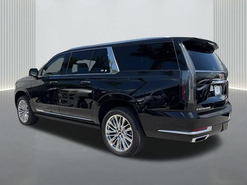 New 2026 Cadillac Escalade ESV Luxury AWD/4WD image 7