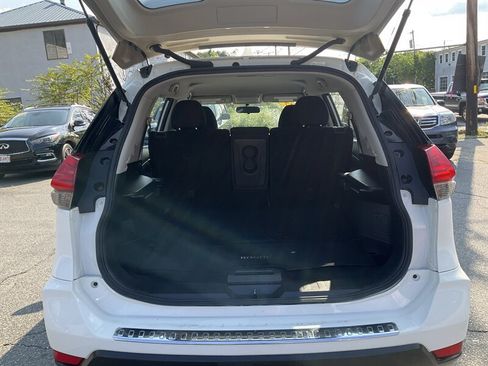 Used 2017 Nissan Rogue S AWD/4WD image 11
