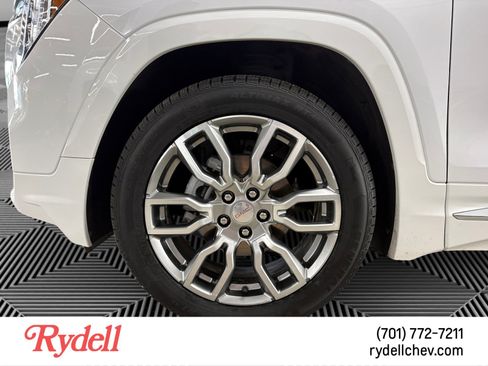 Used 2022 GMC Terrain Denali AWD/4WD image 9