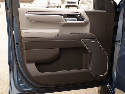 Used 2024 Chevrolet Silverado 1500 LTZ image 25