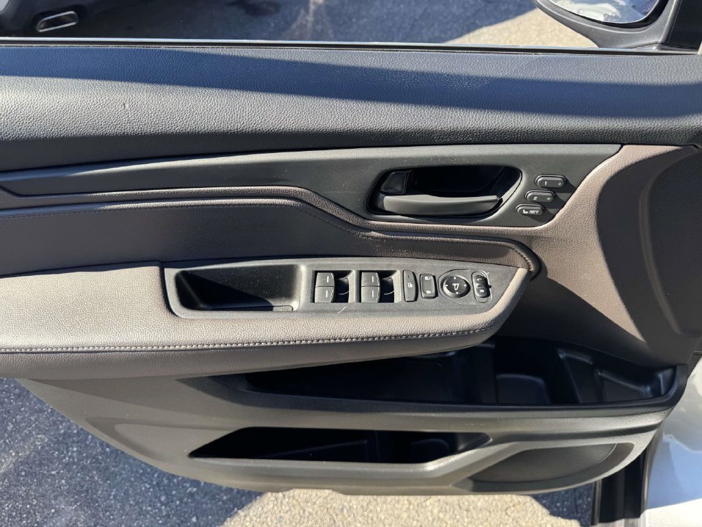 Used 2018 Honda Odyssey EX-L image 14