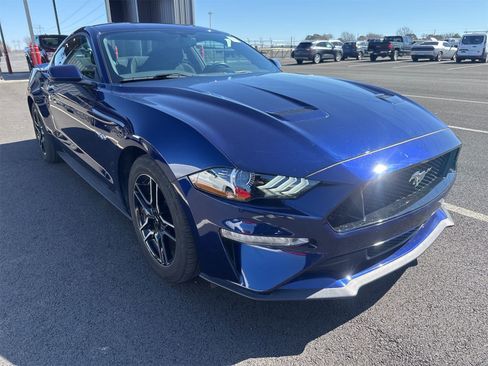 Used 2019 Ford Mustang GT image 2