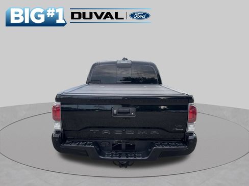 Used 2022 Toyota Tacoma TRD Sport w/ Technology Package RWD image 4