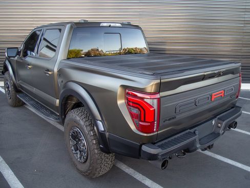 Used 2024 Ford F150 Raptor w/ Equipment Group 803A Raptor R AWD/4WD image 15