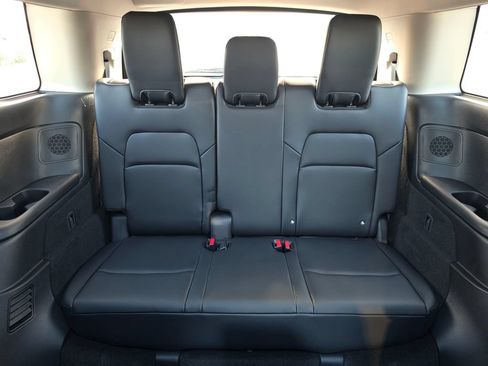 New 2026 Nissan Pathfinder Platinum FWD image 49