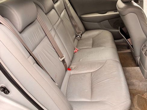 Used 2005 Lexus ES 330 image 16