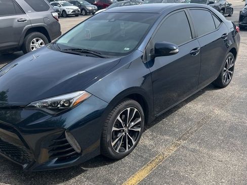 Used 2017 Toyota Corolla SE FWD image 1