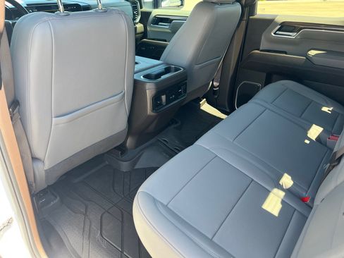 Used 2022 Chevrolet Silverado 1500 RST w/ Convenience Package II AWD/4WD image 17