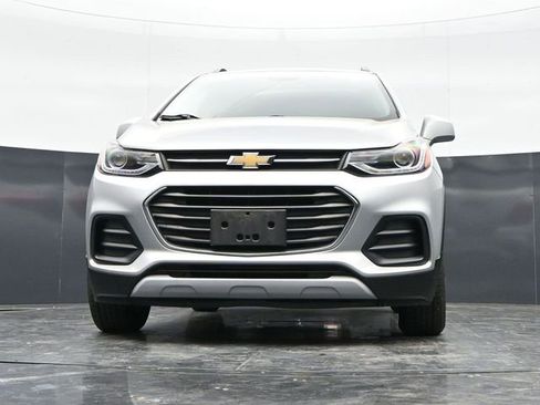 Used 2020 Chevrolet Trax LT w/ LT Convenience Package FWD image 18