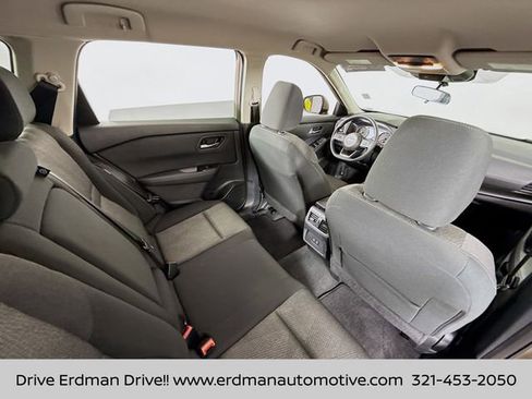 Certified 2024 Nissan Rogue SV image 29