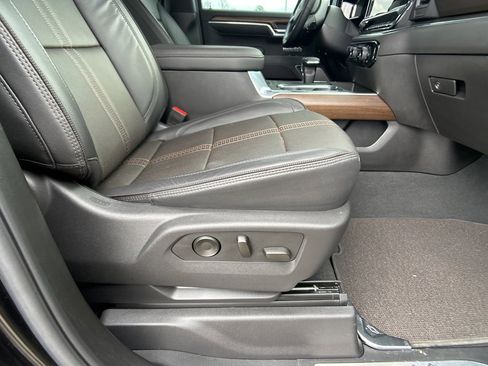 Certified 2025 Chevrolet Silverado 1500 High Country w/ Midnight Edition image 34