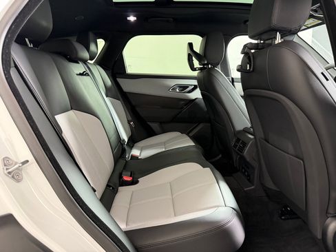 Used 2026 Land Rover Range Rover Velar Dynamic SE AWD/4WD image 28