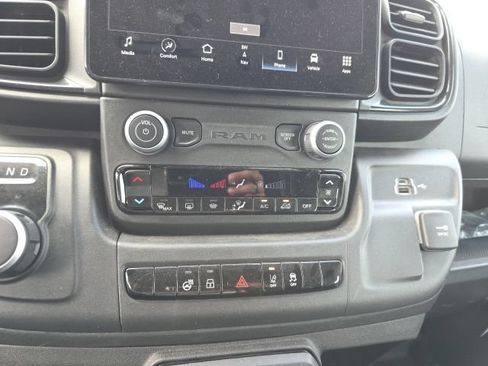 Used 2024 RAM ProMaster 3500 w/ Delivery Van Package FWD image 22