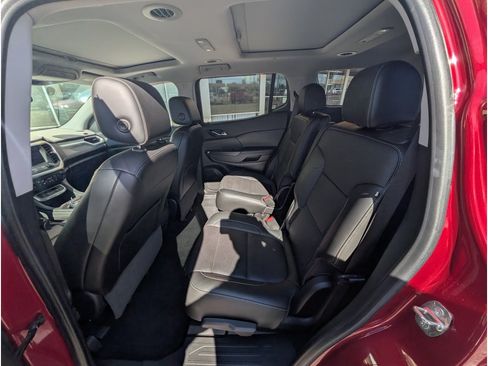 Used 2020 GMC Acadia SLT w/ Trailering Package AWD/4WD image 7