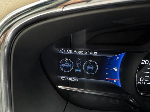 Used 2015 Lincoln Navigator 4WD image 30